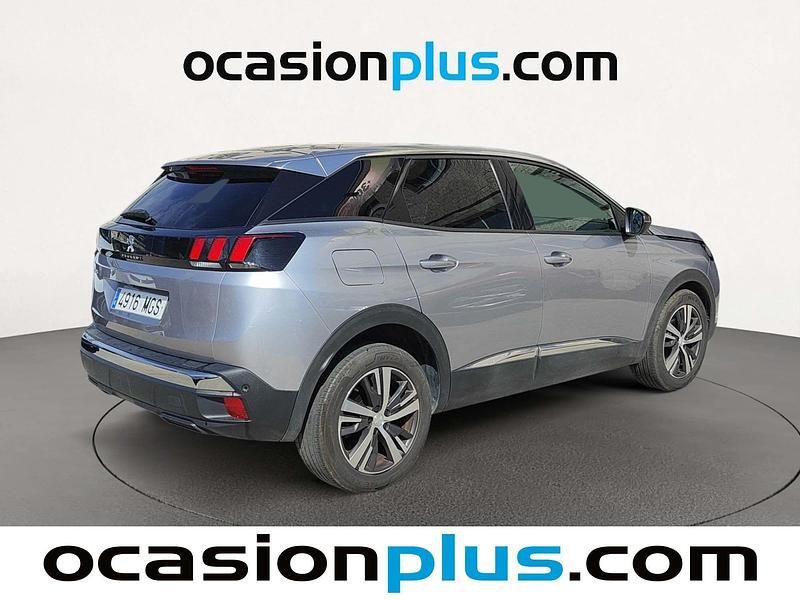 Usado Peugeot 3008 Allure 130 CV (95 kW) 2023 Gris SUV