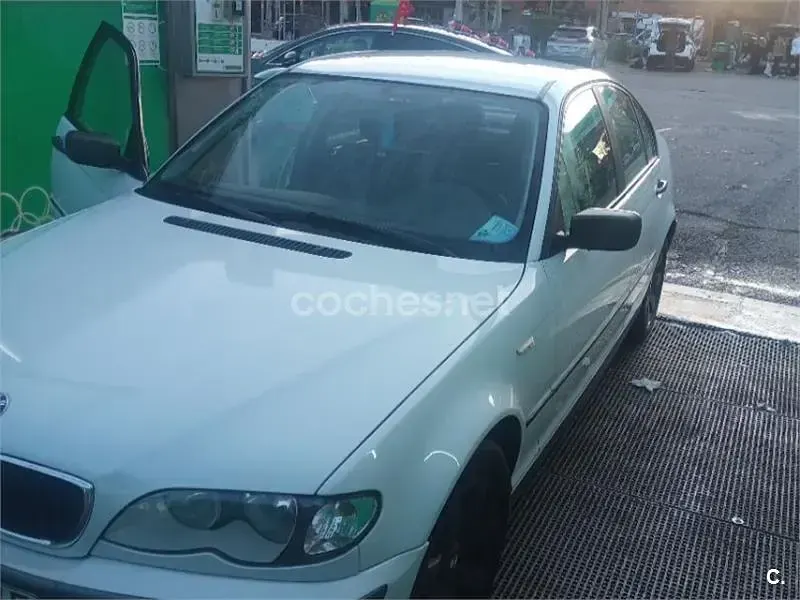 Usado BMW 320 136 CV (100 kW) 2002 Blanco Berlina