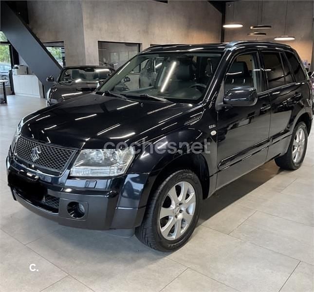 Negro Usado 2006 Suzuki Grand Vitara SUV | 9900 € (Precio justo) - Imagen 1/4