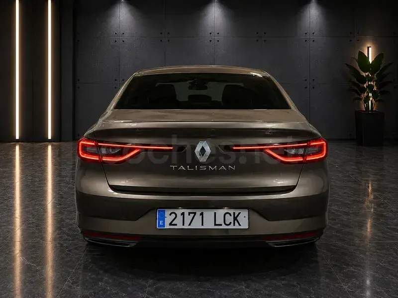 Usado Renault Talisman LIMITED 120 CV (88 kW) 2019 Marrón Berlina