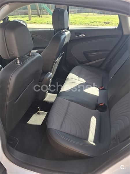 Usado Opel Astra Excellence 130 CV (95 kW) 2013 Blanco Berlina