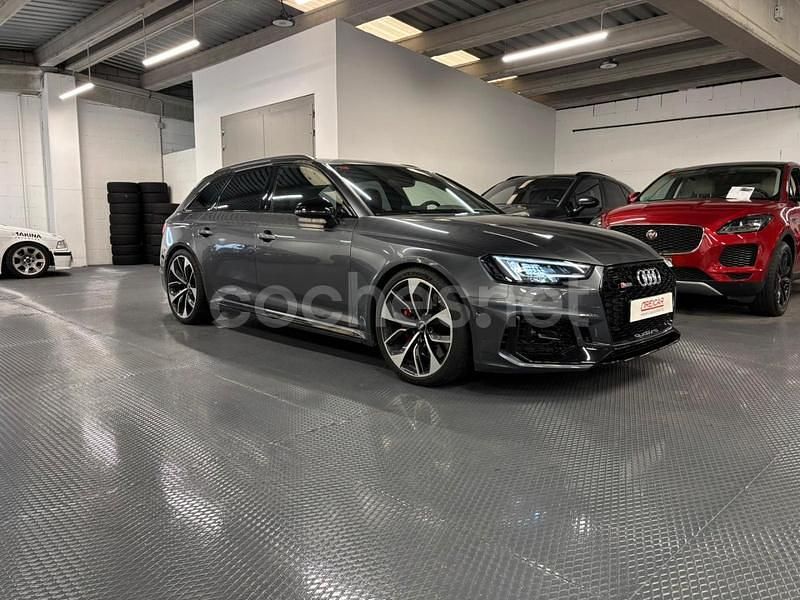 Usado Audi RS4 450 CV (330 kW) 2017 Negro Familiar