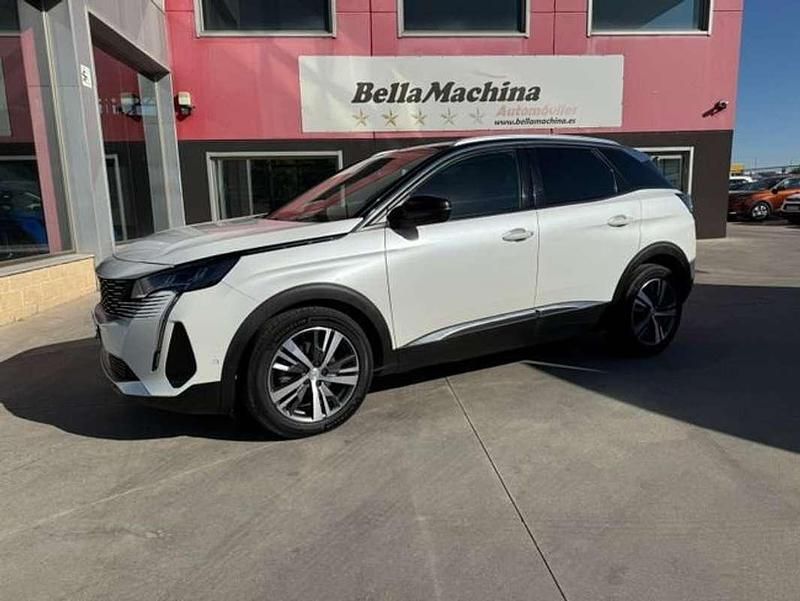 Usado Peugeot 3008 Allure 131 CV (96 kW) 2021 Blanco SUV