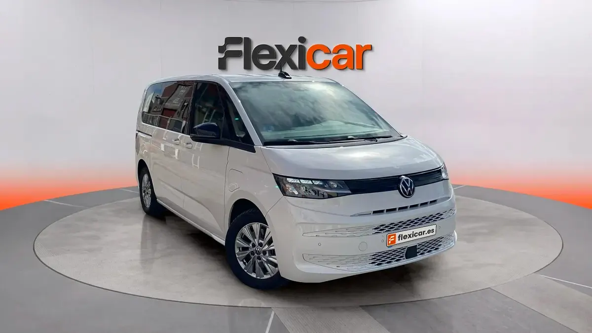 Käytetty VW Multivan 150 HP (110 kW) 2024 Tila-auto