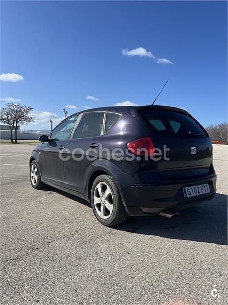 Usado Seat Altea Reference 105 CV (77 kW) 2007 Negro Monovolumen