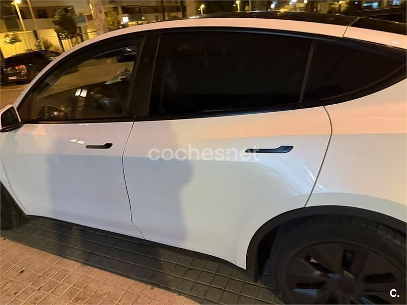 Usado Tesla Model Y RWD 250 kW (340 HP) 2024 Eléctrico SUV