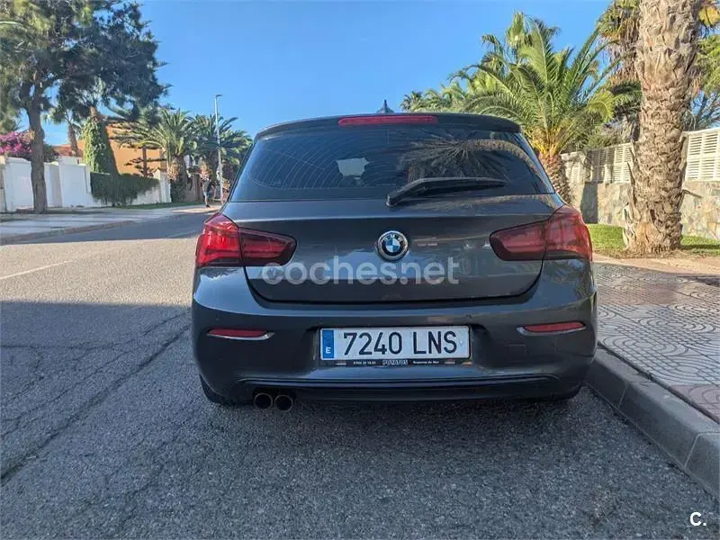 Usado BMW 120 190 CV (139 kW) 2018 Gris / plata Berlina