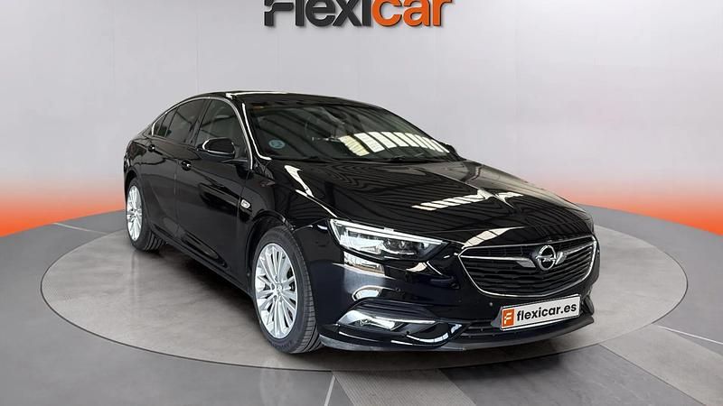 Usado Opel Insignia Innovation 136 HP (100 kW) 2020 Sedan