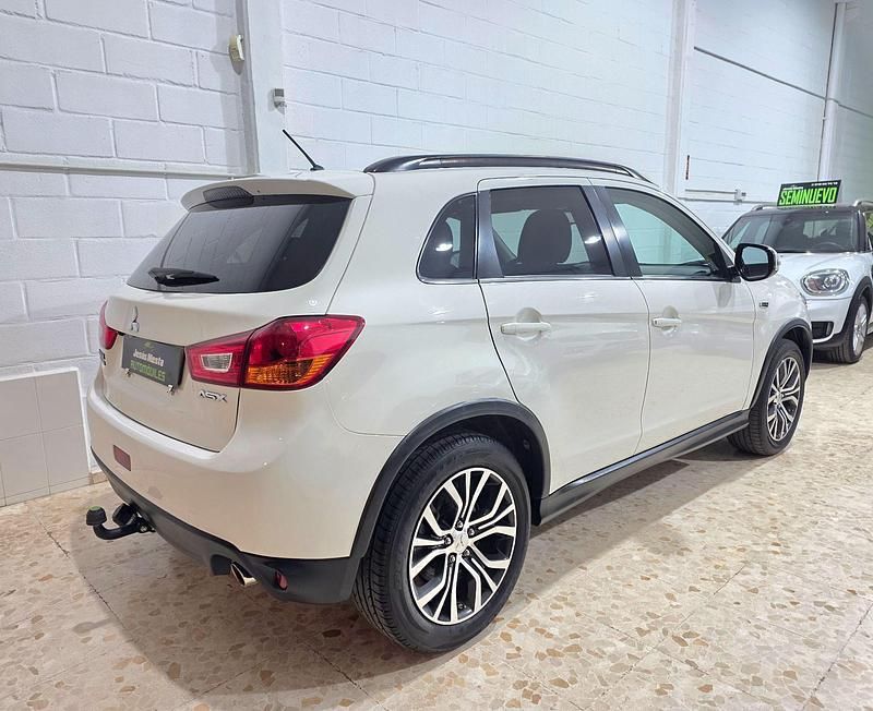 Usado Mitsubishi ASX Motion 115 CV (84 kW) 2016 Blanco SUV