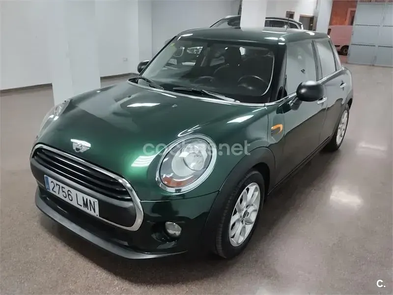 Usado Mini Cooper D 116 CV (85 kW) 2015 Beige Utilitario