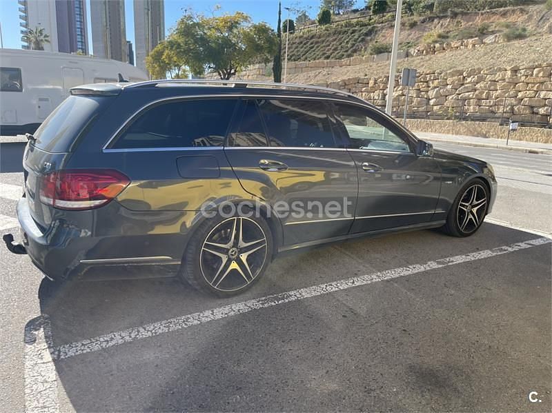 Usado Mercedes E350 Avantgarde 231 CV (169 kW) 2010 Gris / plata Familiar