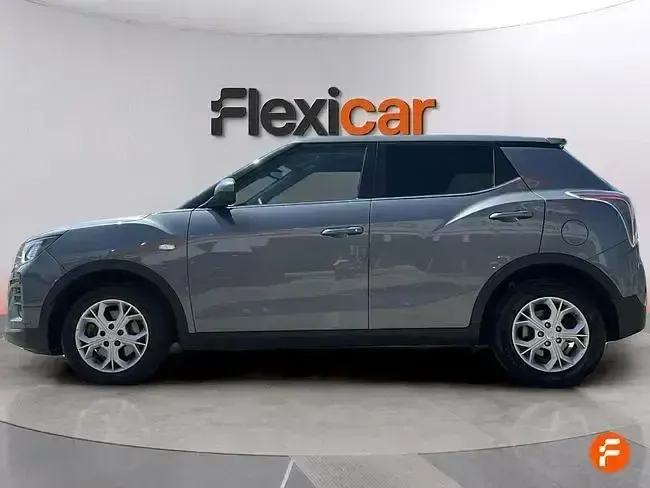 Usado SsangYong Tivoli 135 CV (99 kW) 2024 Gris SUV