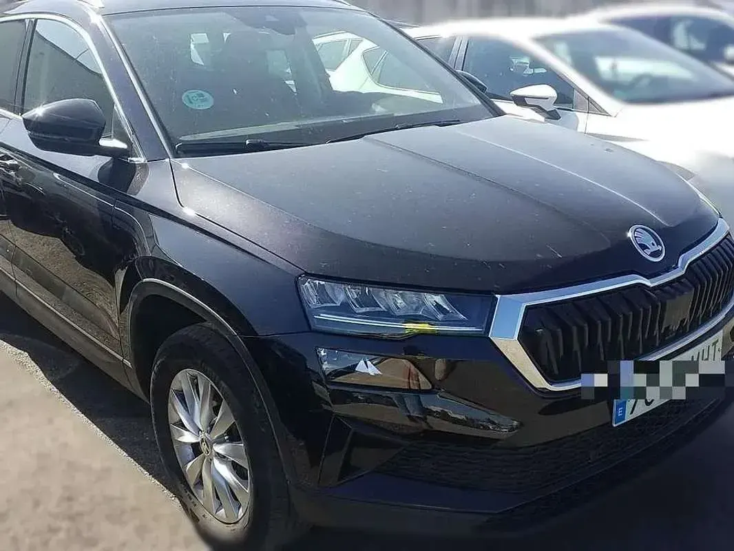 Usado Skoda Karoq Ambition 116 CV (85 kW) 2023 Negro SUV