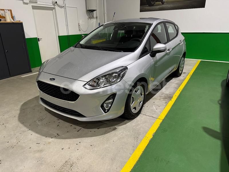 Gris / plata Usado 2019 Ford Fiesta Active Berlina | 12.500 € (Caro) - Imagen 1/4