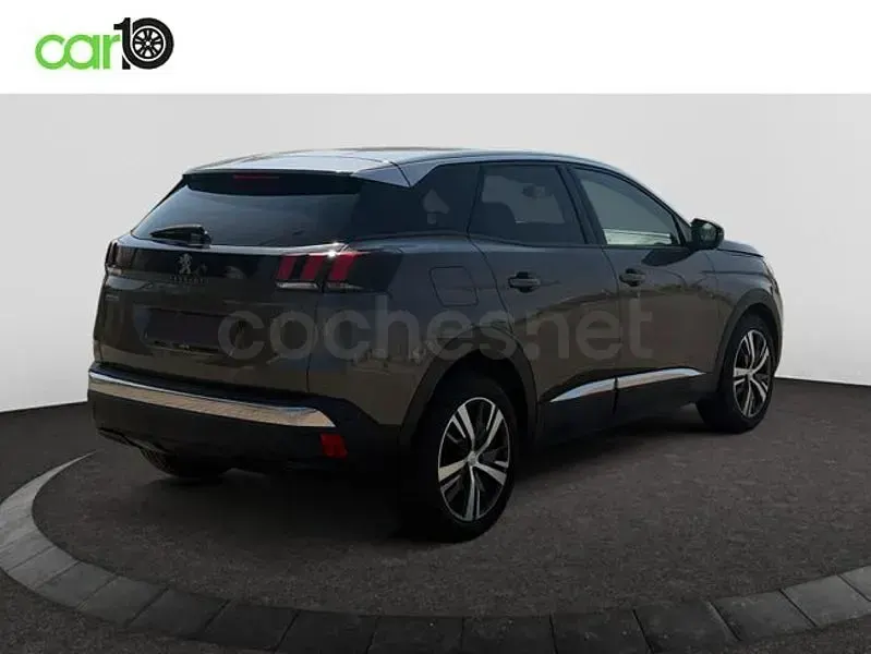 Usado Peugeot 3008 Allure 130 CV (95 kW) 2023 Negro SUV