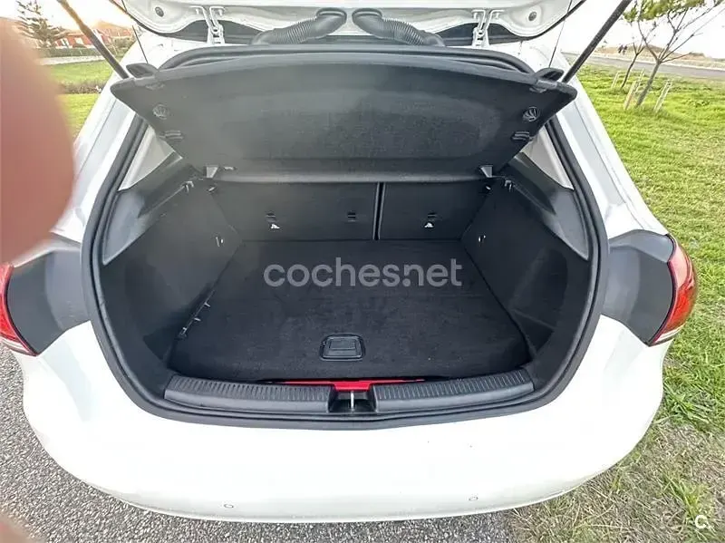 Usado Mercedes A250 218 CV (160 kW) 2022 Blanco Berlina