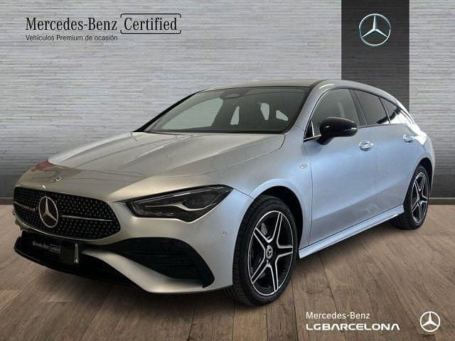 Usado Mercedes CLA250e Shooting Brake AMG line 218 CV (160 kW) 2026 Plata hightech Familiar