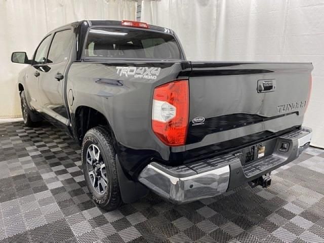 Usado Toyota Tundra SR5 381 CV (280 kW) 2018 Negro Pickup/Camioneta