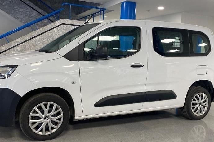 Usado Citroën Berlingo Live 102 CV (75 kW) 2023 Monovolumen