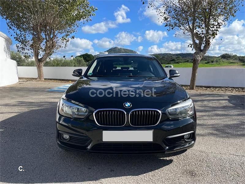Negro Usado 2017 BMW 118 Advantage Utilitario | 13.500 € (Super precio) - Imagen 1/4