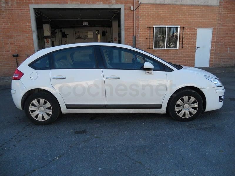 Usado Citroën C4 Exclusive 112 CV (82 kW) 2010 Blanco Berlina