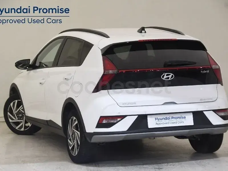 Usado Hyundai Bayon 100 CV (73 kW) 2025 Blanco SUV