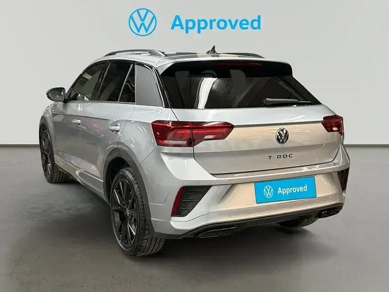 Usado VW T-Roc R-line 150 CV (110 kW) 2025 Gris / plata SUV