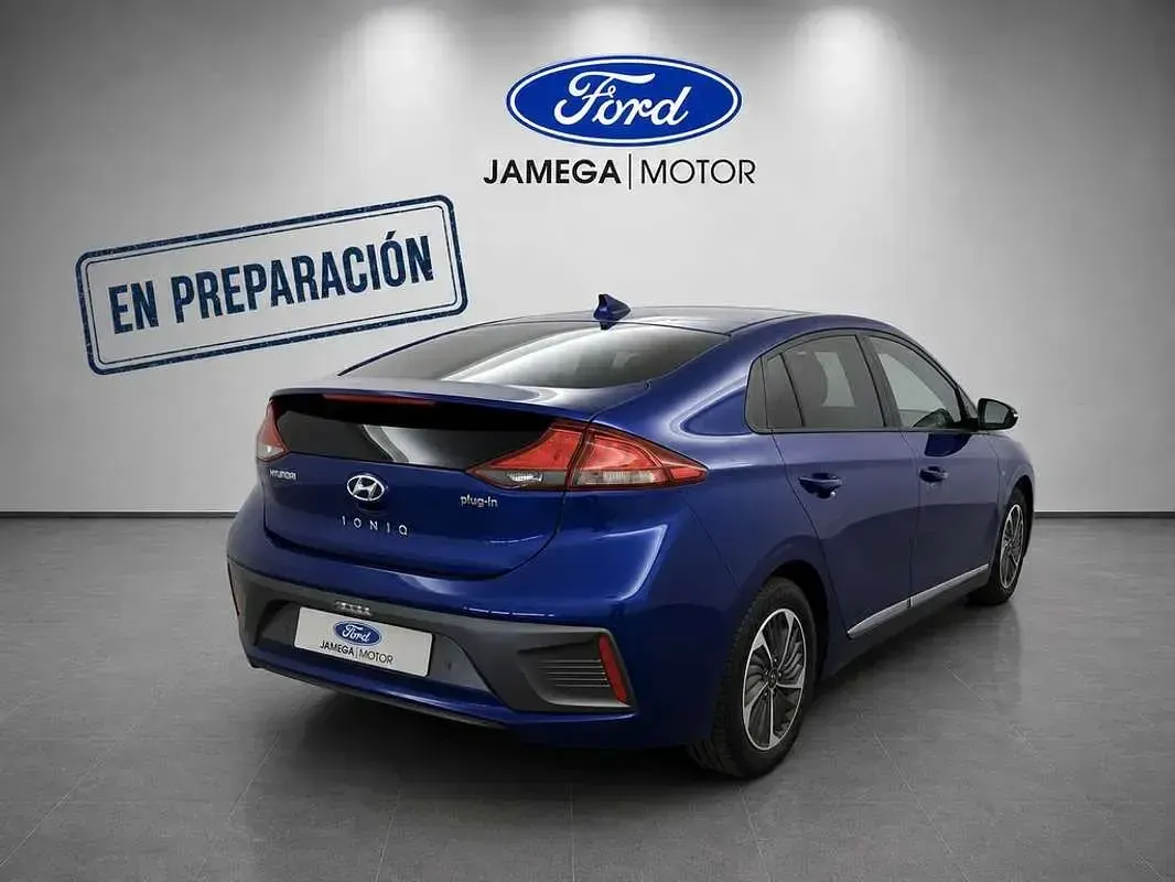 Usado Hyundai Ioniq 141 CV (103 kW) 2022 Azul Utilitario