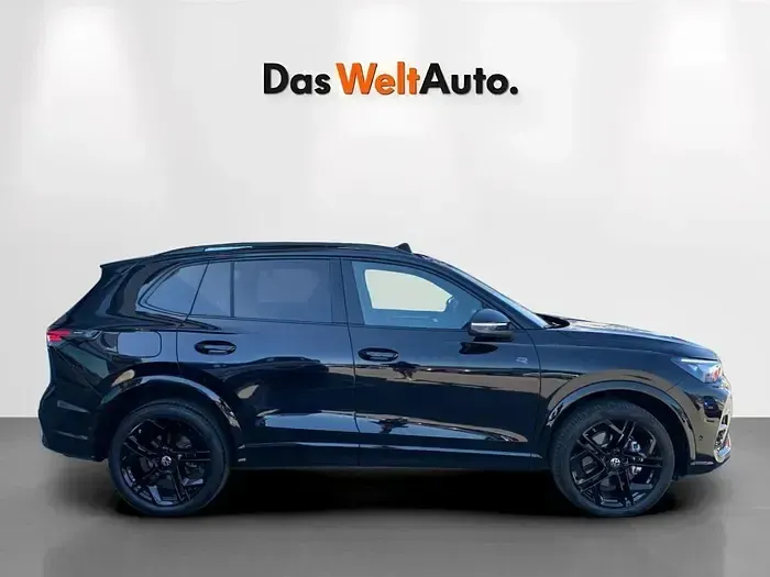 Usado VW Tiguan R-line 193 CV (141 kW) 2024 Negro SUV