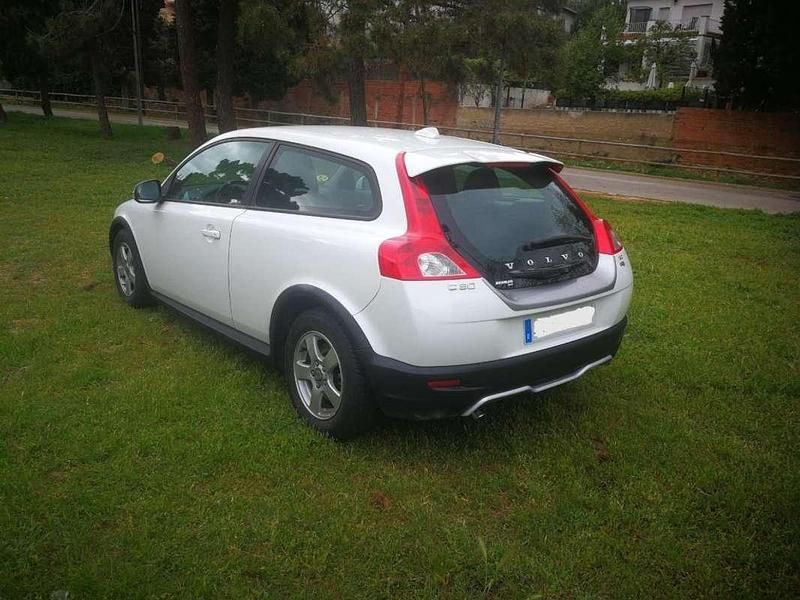 Usado Volvo C30 Drive Kinetic 114 CV (83 kW) 2010 Blanco Utilitario