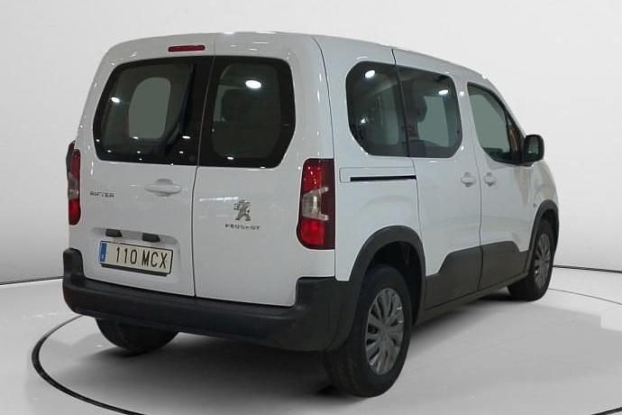 Używany Peugeot Rifter Active 102 KM (75 kW) 2022 Minivan