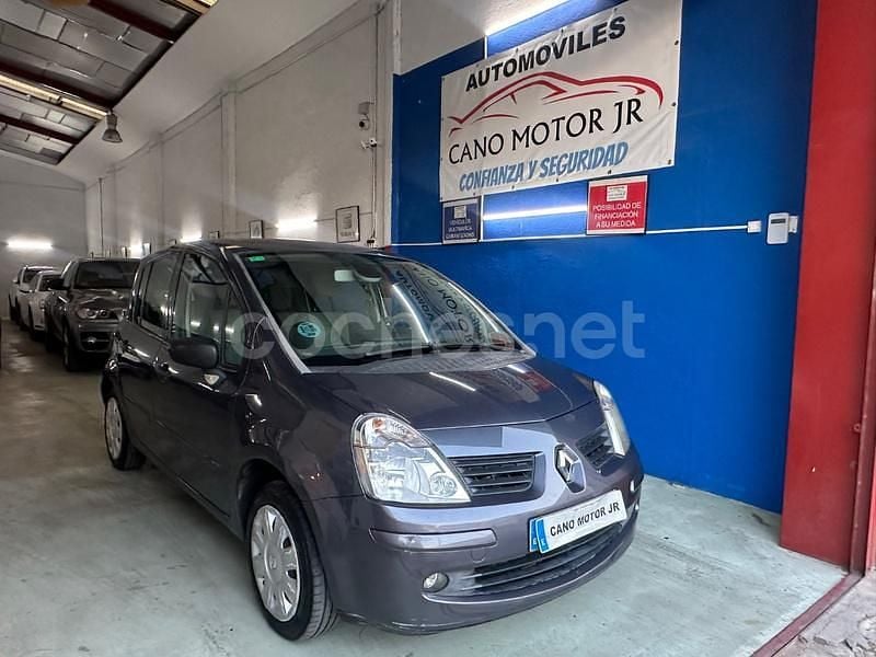 Gris / plata Usado 2008 Renault Modus Expression Monovolumen | 4500 € (Un poco caro) - Imagen 1/4