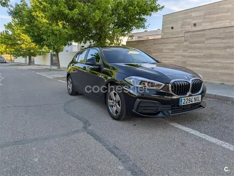 Usado BMW 116 116 HP (85 kW) 2020 Preto Citadino