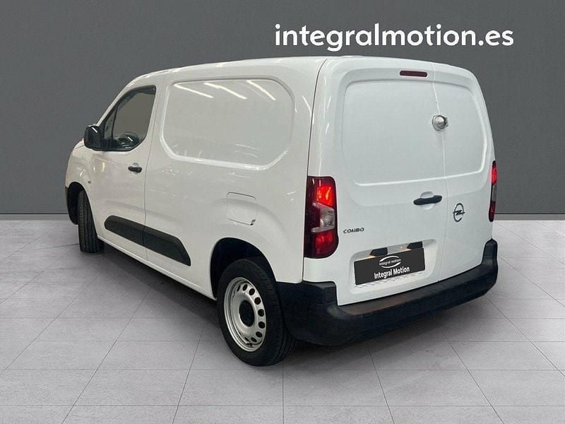 Usado Opel Combo S 102 CV (75 kW) 2019 Blanco Monovolumen