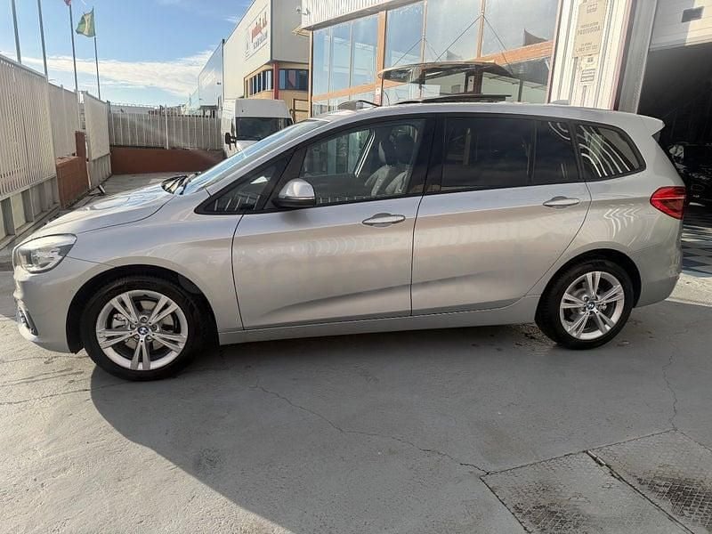 Usado BMW 218 Sport Line 150 CV (110 kW) 2017 Gris / plata Familiar