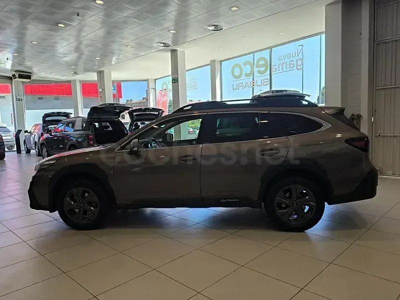 Usado Subaru Outback 169 CV (124 kW) 2022 Marrón Familiar
