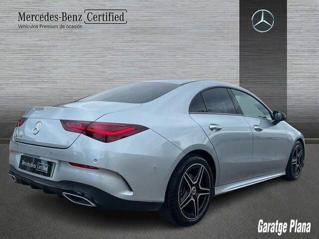 Usado Mercedes CLA200 163 CV (119 kW) 2025 Plata hightech