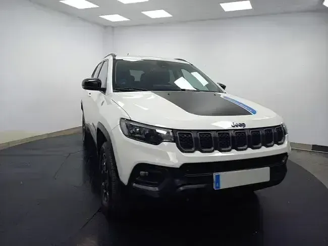 Usado Jeep Compass Trailhawk 241 CV (177 kW) 2022 Blanco SUV