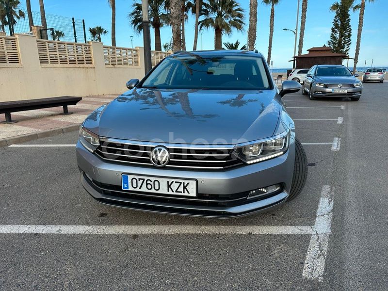 Usado VW Passat Advance 150 CV (110 kW) 2019 Gris / plata Familiar