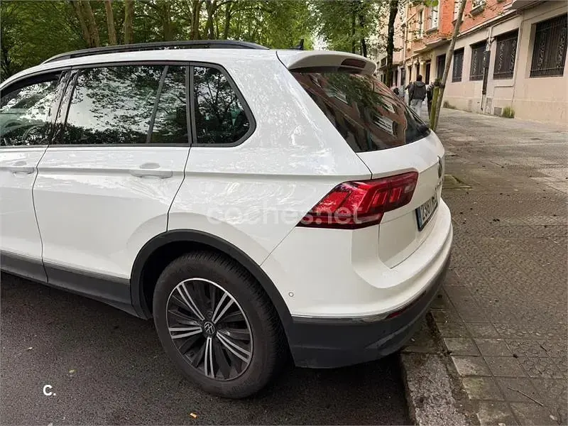 Usado VW Tiguan Life 150 CV (110 kW) 2022 Blanco SUV