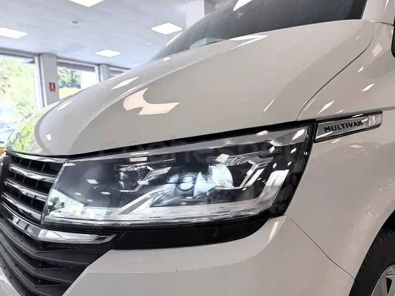 Usado VW Multivan 198 CV (145 kW) 2020 Blanco Monovolumen