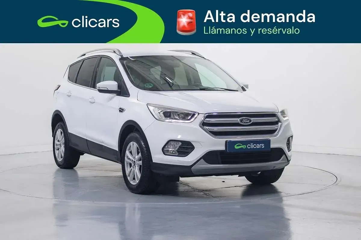 Usado Ford Kuga Trend 120 CV (88 kW) 2020 Blanco SUV
