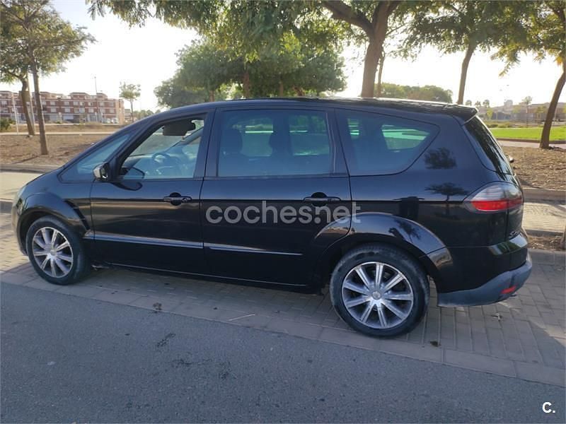 Usado Ford S-MAX Trend 125 CV (91 kW) 2006 Negro Monovolumen
