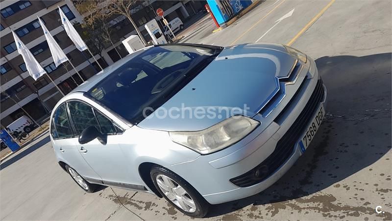 Usado Citroën C4 VTR Sport 92 CV (67 kW) 2005 Gris / plata Berlina
