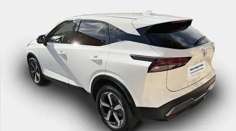 Usado Nissan Qashqai N-Connecta 140 CV (102 kW) 2023 Sapporo white (sólido) SUV