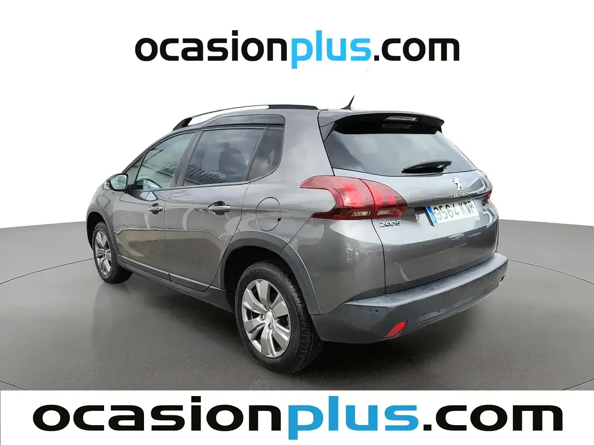 Usado Peugeot 2008 Signature Sky 82 CV (60 kW) 2019 Gris SUV