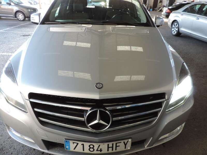 Azul Usado 2012 Mercedes R320 Monovolumen | 9995 € (Super precio) - Imagen 1/4