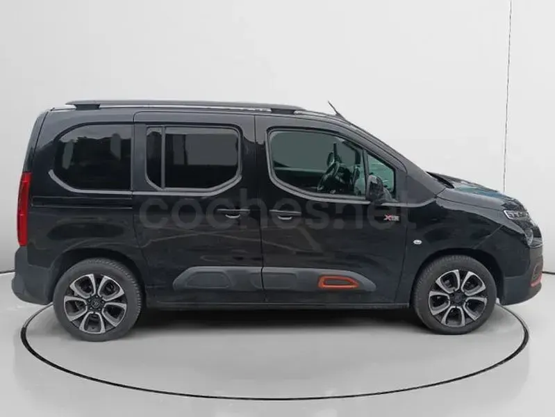 Usado Citroën Berlingo Shine 100 CV (73 kW) 2019 Negro Monovolumen