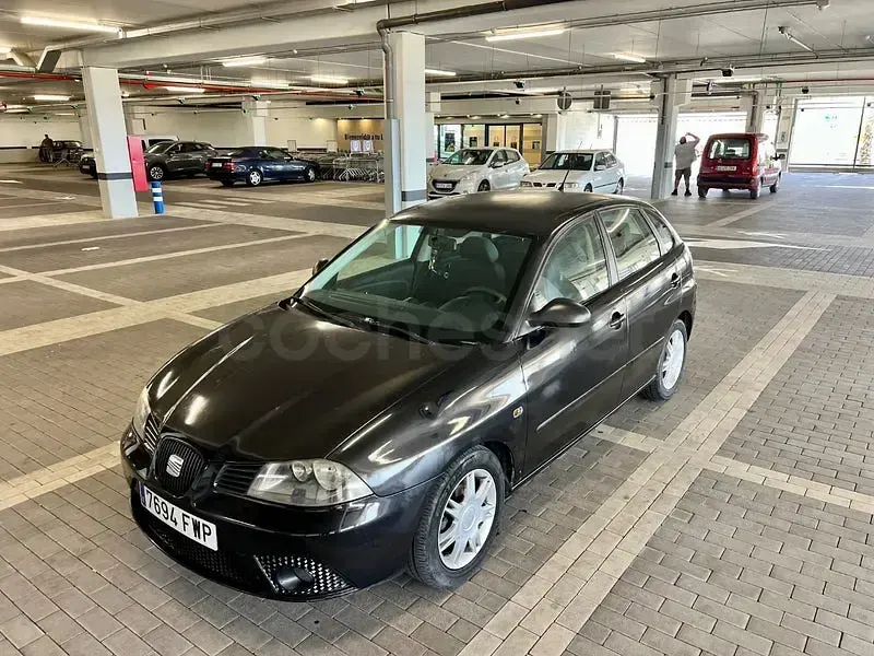 Usado Seat Ibiza Reference 70 CV (51 kW) 2008 Negro Berlina