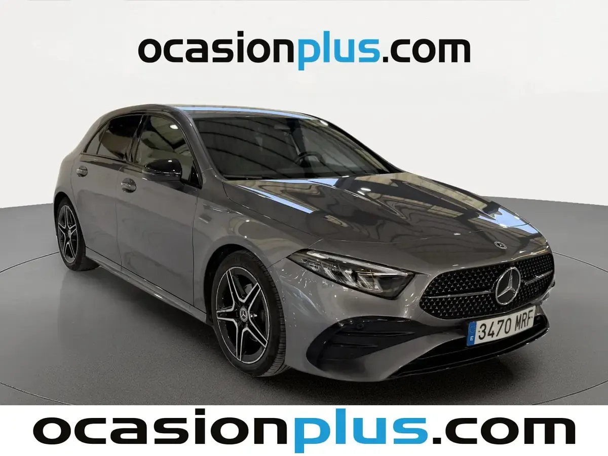 Begagnad Mercedes A200 Advanced 150 HK (110 kW) 2024 Grå Halvkombi